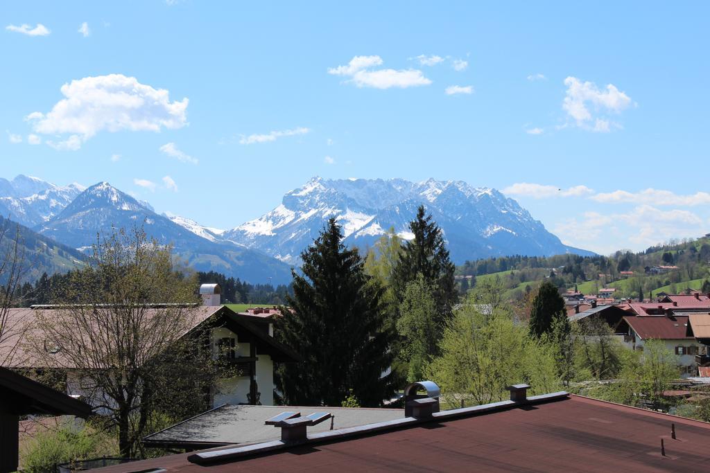 Pension Breitenlohner Hotel Reit im Winkl Exterior photo